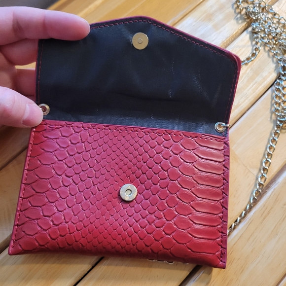 ๐๐3 for $15๐๐ NWOT mini crossbody - Picture 2 of 5